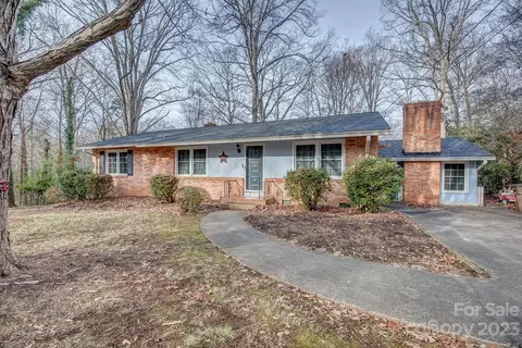 709 Ridgeview Dr, Shelby, NC 28150