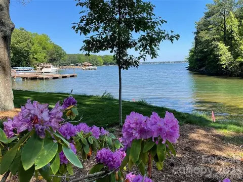 000 Terry Ln, Huntersville, NC 28078
