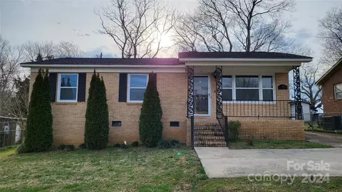 108 N Ferguson St, Lancaster, SC 29720