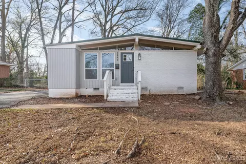 3444 Manchester Dr, Charlotte, NC 28217