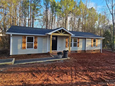 129 Shane Dr, Mount Holly, NC 28120