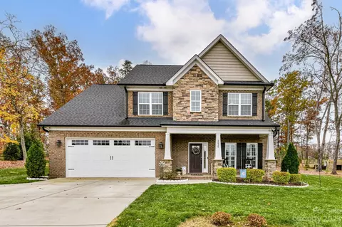 2435 Silverthorne Dr, Monroe, NC 28110 photo 2