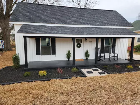 711 S Main St, Landis, NC 28088