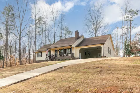 126 Salem Rd, Gaffney, SC 29340