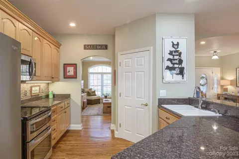 60 Canoe Dr, Mill Spring, NC 28756 photo 8