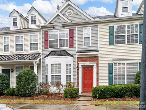 3575 Creeping Flora Ln, Charlotte, NC 28216
