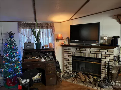 135 Ford Rd, Morganton, NC 28655 photo 8
