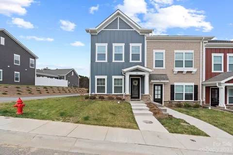 70 Walnut Springs 14-a Dr #14-A, Asheville, NC 28804