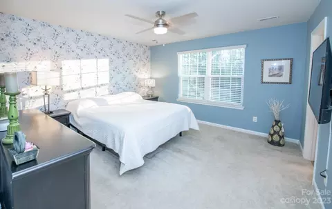 3200 Streamside Dr, Davidson, NC 28036 photo 14