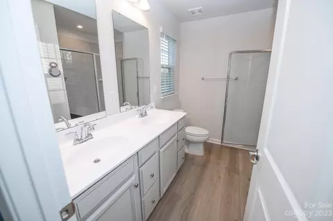 3200 Streamside Dr, Davidson, NC 28036 photo 15