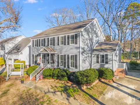 1207 Windy Hill Ln, Matthews, NC 28105