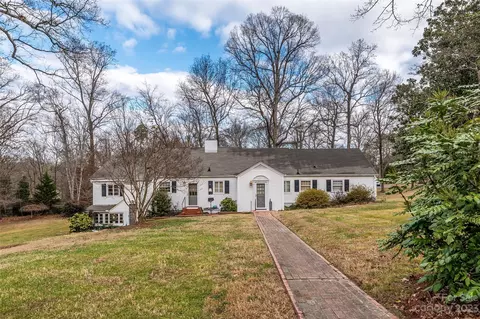 659 Dogwood Ln, Davidson, NC 28036