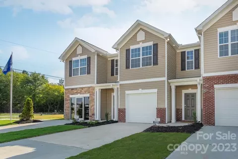 5617 Carrington Ct, Trinity, NC 27370 photo 2