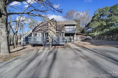 4053 Point Clear Dr, Tega Cay, SC 29708