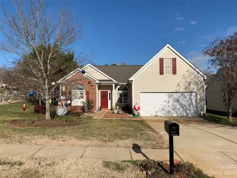 13140 Greencreek Dr, Charlotte, NC 28273