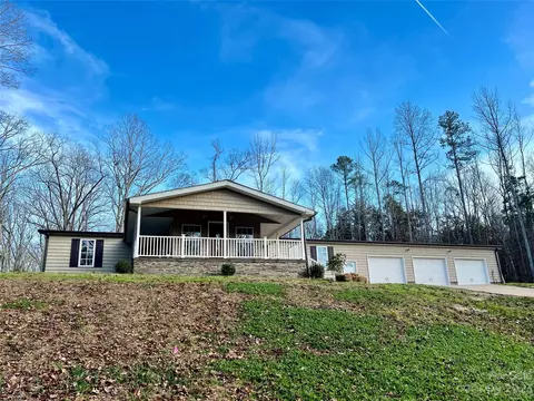 3413 Cedar Circle Rd, Lancaster, SC 29720