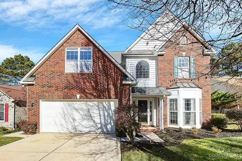 156 Foxtail Dr, Mooresville, NC 28117