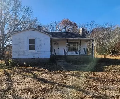 1441 Zion Church Rd, Hickory, NC 28602