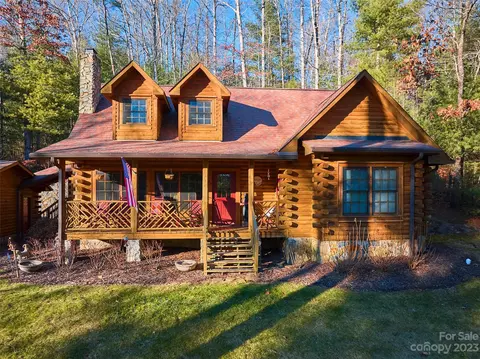 64 Noahs Ark Way, Zirconia, NC 28790