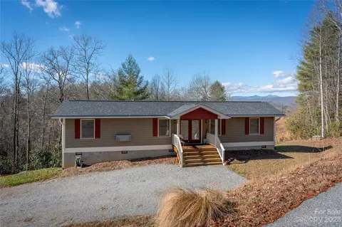183 Parkway View Dr, Hendersonville, NC 28739