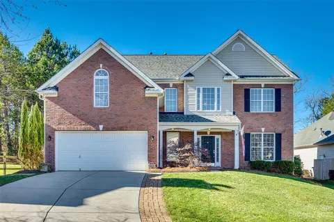 2105 Majestic Poplar Dr, Waxhaw, NC 28173