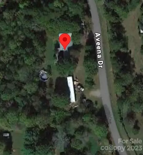 3819 Aveena Dr, Claremont, NC 28610