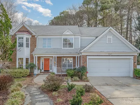 8512 Hawk Grove Ct, Huntersville, NC 28078