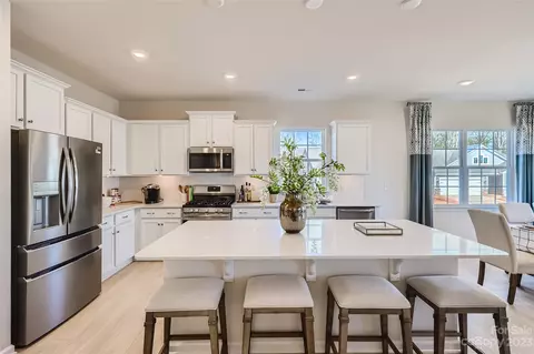 135 Pampas Bf5 242 Pl #BF5 242, Statesville, NC 28625