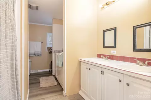 204 Harmony Blend Dr, Harmony, NC 28634 photo 9