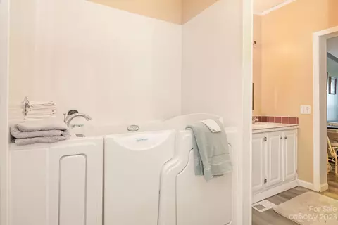 204 Harmony Blend Dr, Harmony, NC 28634 photo 10