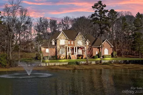 9740 Worley Dr, Charlotte, NC 28215