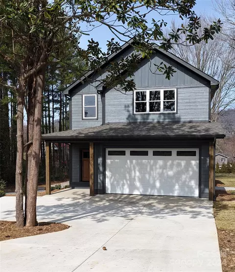 10 Bull Mountain Rd, Asheville, NC 28805
