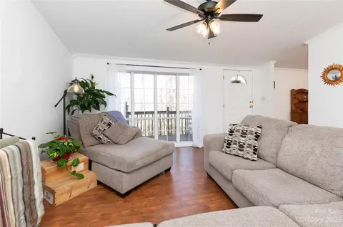 1329 Upper Brush Creek Rd, Fairview, NC 28730