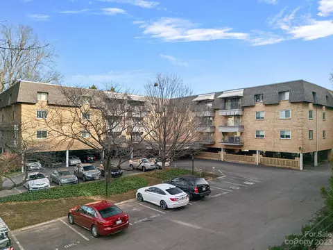 1323 Queens 304 Rd #304, Charlotte, NC 28207