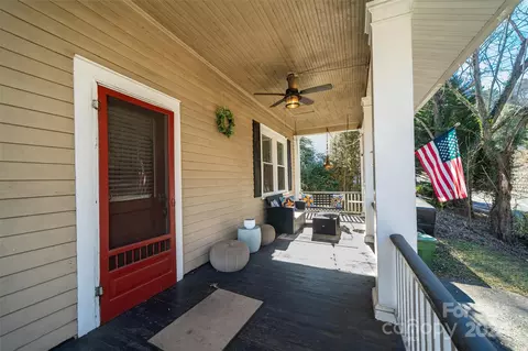 12 Wood Ave, Asheville, NC 28803