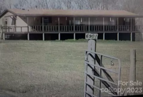 6901 Misty Pond Rd, Marshville, NC 28103