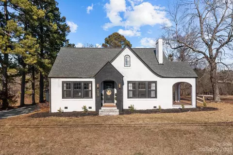 1013 S Main St, Granite Quarry, NC 28146