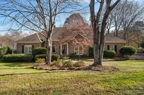 2501 Honey Creek Ln, Matthews, NC 28105