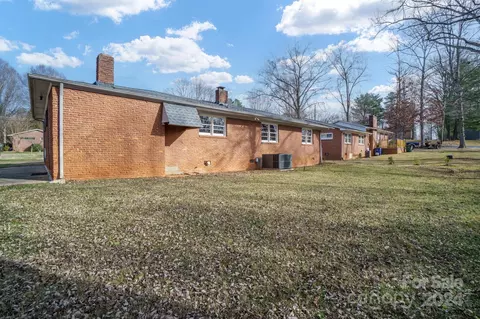 Exterior - 805 15th Nw St NW, Conover, NC 28613 photo 6 of 6