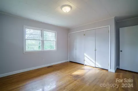 Bedroom - 805 15th Nw St NW, Conover, NC 28613 photo 4 of 6