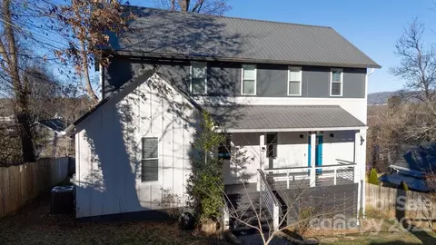 2 Florida Pl, Asheville, NC 28806