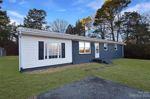 560 Junction Rd, Mocksville, NC 27028
