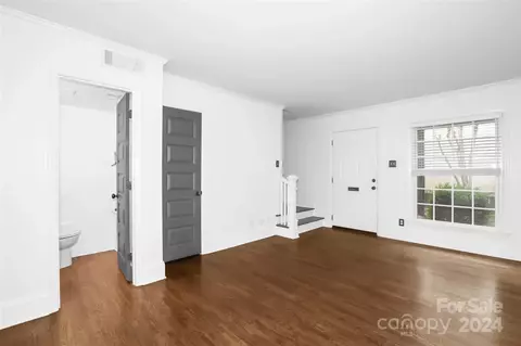 1215 Pinecrest 4 Ave #4, Charlotte, NC 28205