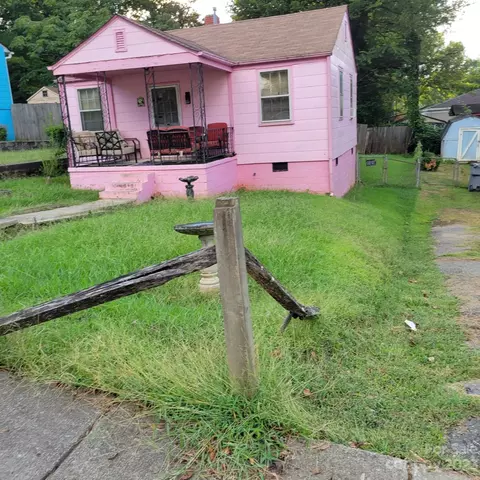 2205 Double Oaks Rd, Charlotte, NC 28206