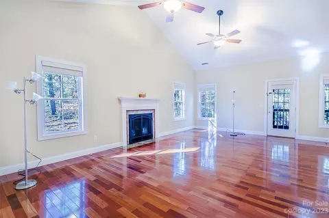 32 Junco Ln, Brevard, NC 28712 photo 9