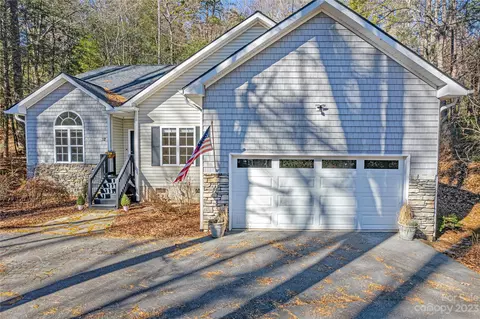 32 Junco Ln, Brevard, NC 28712 photo 1