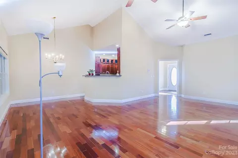 32 Junco Ln, Brevard, NC 28712 photo 11