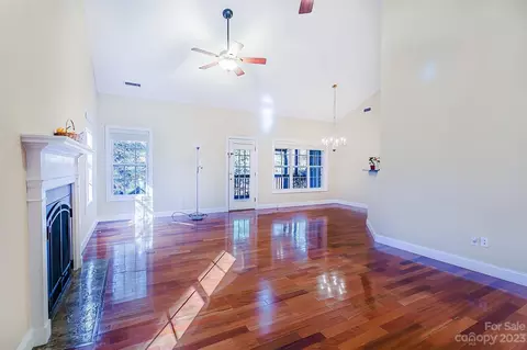 32 Junco Ln, Brevard, NC 28712 photo 10