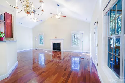 32 Junco Ln, Brevard, NC 28712 photo 14