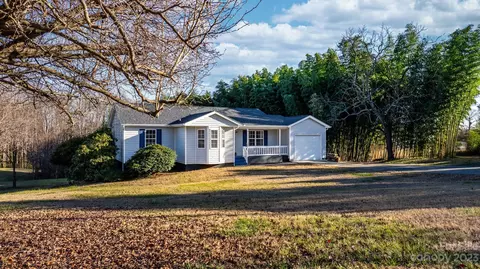 3858 Williams Pl, Granite Falls, NC 28630